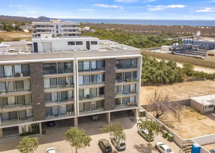 Walk To The Beach, Great Location *